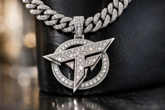 Custom Bling Chain With Logo That Stands Out