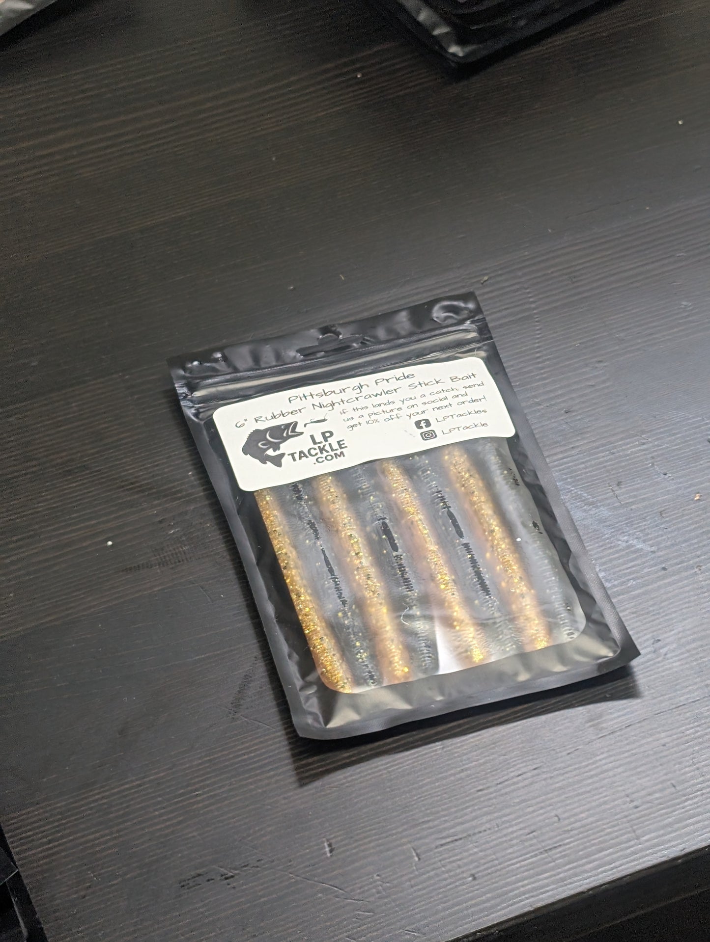 6" Rubber Nightcrawler Stick Worm (8 Pack)