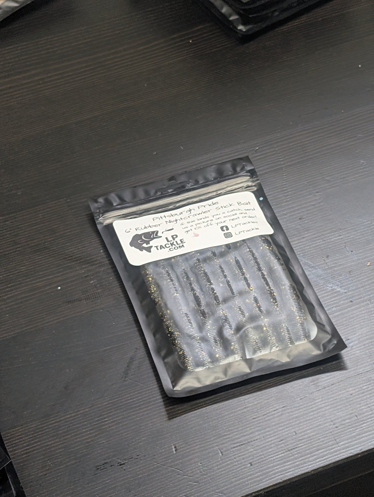 6" Rubber Nightcrawler Stick Worm (8 Pack)